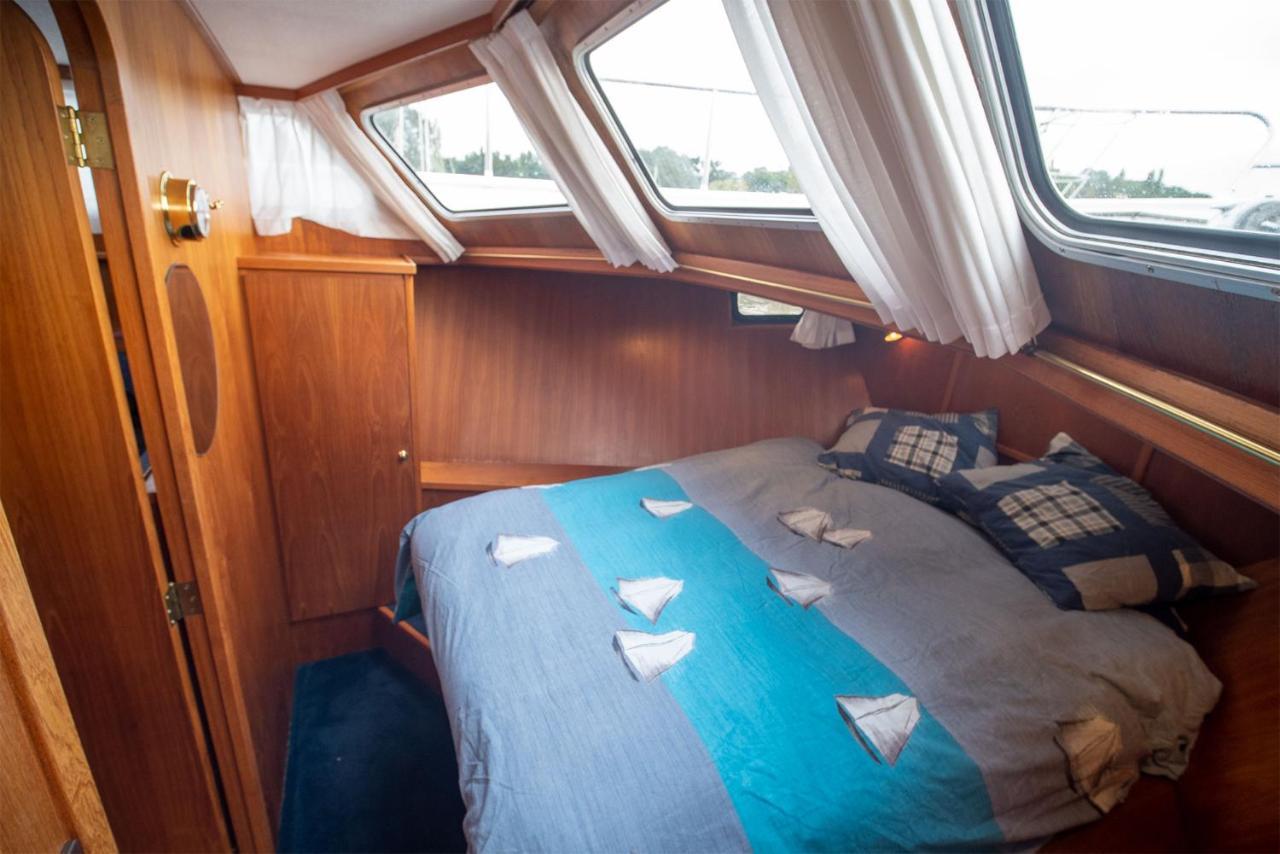 Vedette Hollandaise De 13 M Pour Sejour Insolite Nivillac Exterior foto