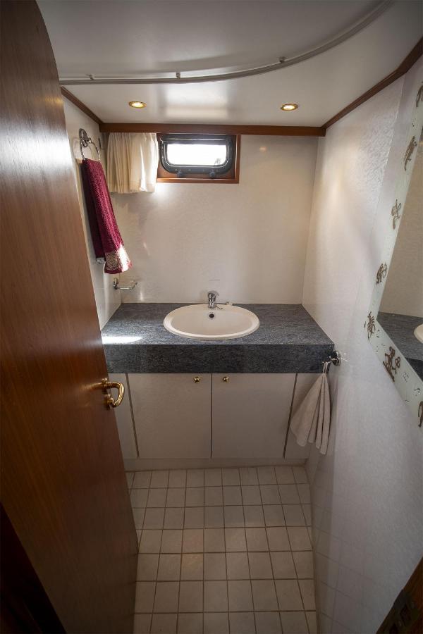 Vedette Hollandaise De 13 M Pour Sejour Insolite Nivillac Exterior foto